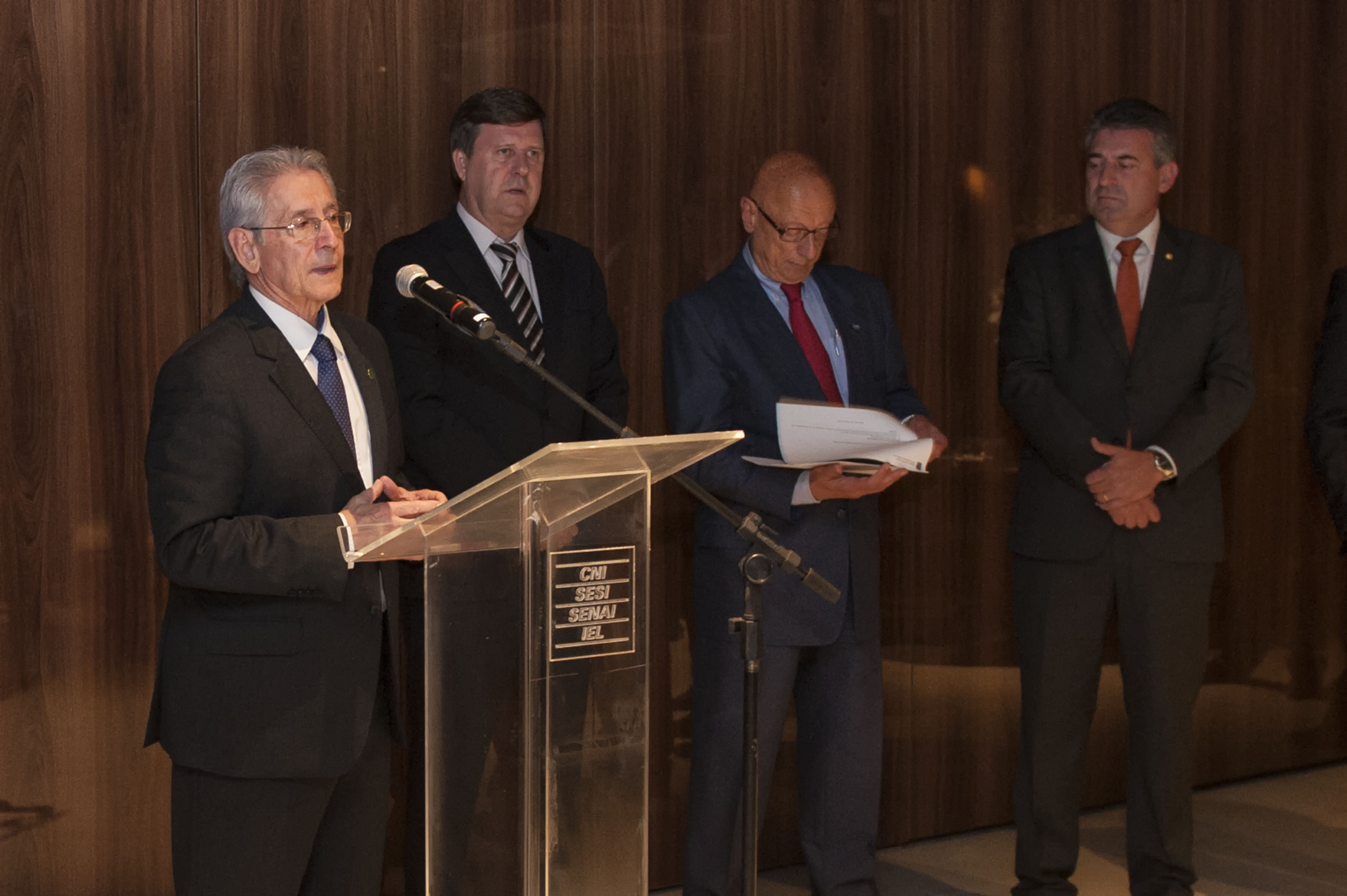 Imagem 996 no node 2761