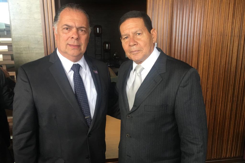 Presidente da FIESC em exercício, Gilberto Seleme, representou a Federação no evento (Foto: Divulgação)