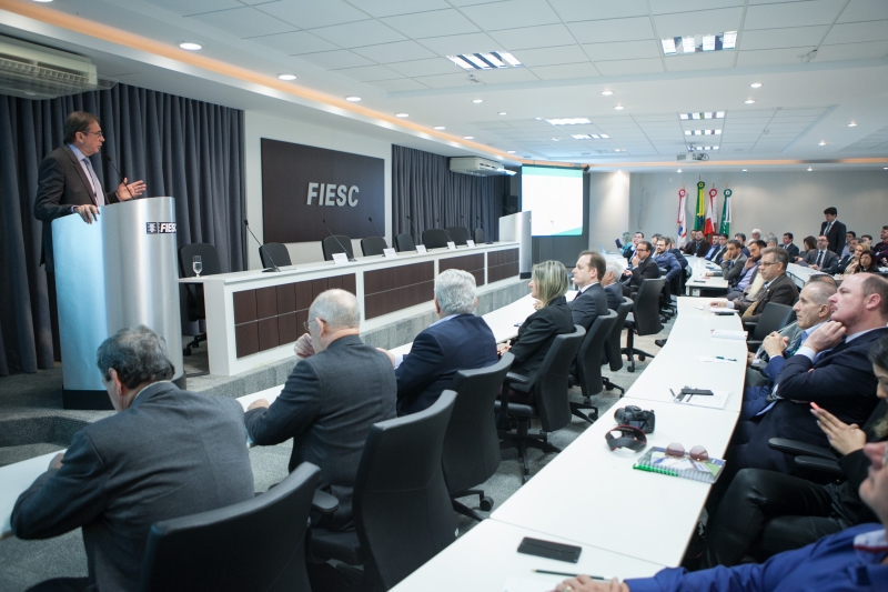 Aguiar afirmou que simplificação do sistema tributário já agradaria o setor produtivo. Foto: Filipe Scotti