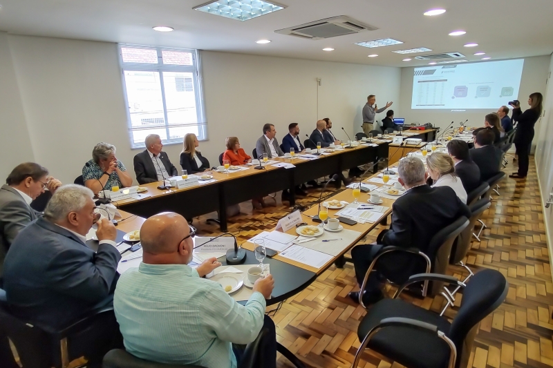Reunião foi realizada nesta segunda-feira, dia 8 (foto: Elmar Meurer)