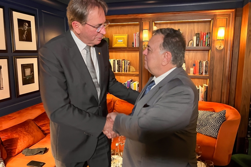 Mario Aguiar, da FIESC, e Santiago Mourão, do consulado-geral (foto: Fábio Amador)