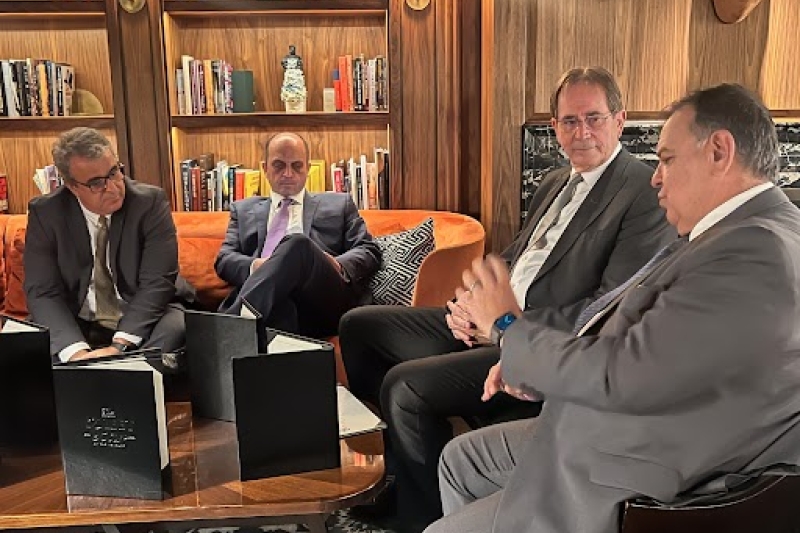 Encontro com o cônsul-geral do Brasil em Boston (foto: Fábio Amador)