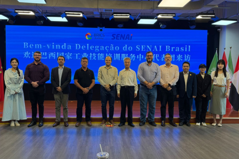 SENAI projeta currículo no mercado chinês e reforça atuação nos BRICS