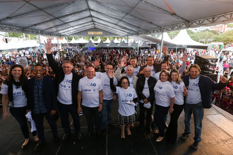 Mafra recebeu mais de 100 serviços gratuitos nas áreas de lazer, saúde, cultura, educação e cidadania (Foto: Thiago Braga)